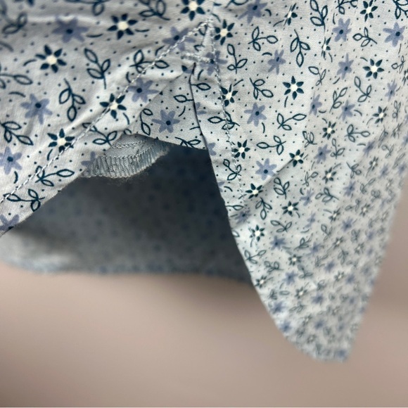 Lands’ End Blue Ditsy Floral Tunic Blouse with Side Pockets Large - Picture 9 of 15